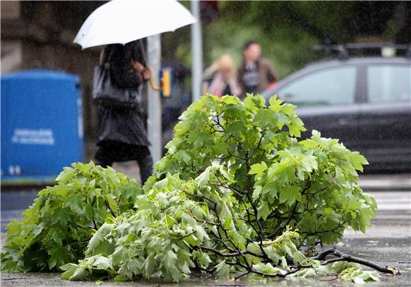 Kiša i vjetar u Zagrebu