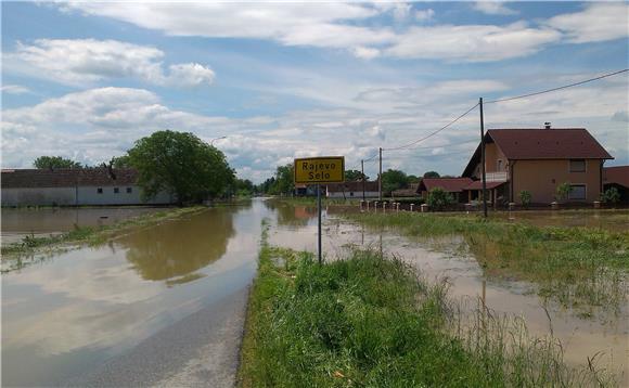 Muškarac poginuo u poplavi u Rajevom Selu, dvije osobe nestale