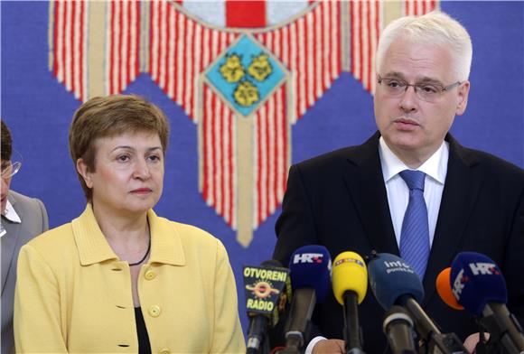 Josipović: potrebno trajno rješenje režima na Savi