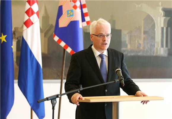 EU IZBORI Josipović pozvao građane da u nedjelju izađu na izbore