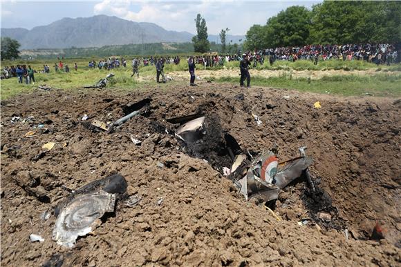 INDIA-KASHMIR FIGHTER JET MIG-21 CRASHED