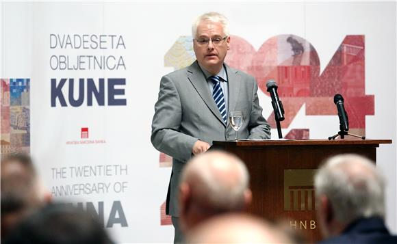 Josipović poziva na treći konsenzus oko nužnih strukturnih reformi