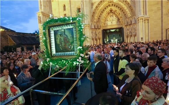 Dan Zagreba obilježen misnim slavljem i svečanom procesijom ulicama grada 