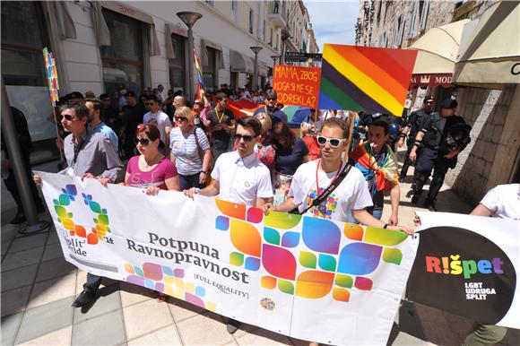 Split pride počeo mirno, s manje sudionika nego prijašnji 