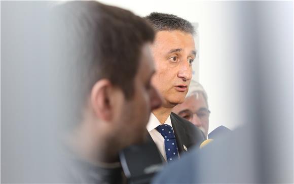 Karamarko: afere u SDP-u pokazale da nisu ni pošteni