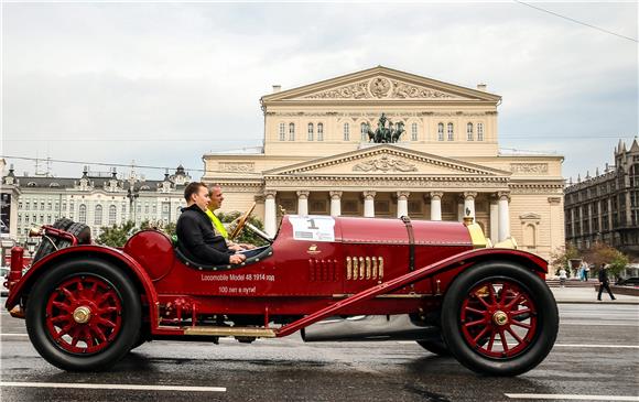 RUSSIA VINTAGE CAR RALLY