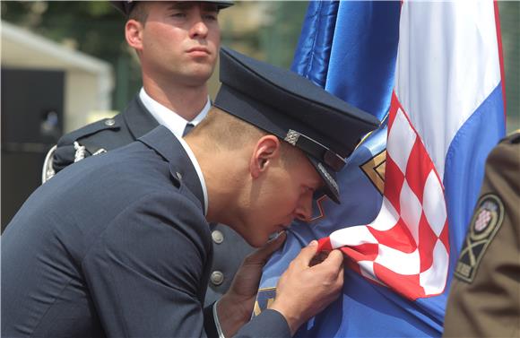  Završetak školovanja i promocija polaznika vojnih škola za potrebe Oružanih snaga 