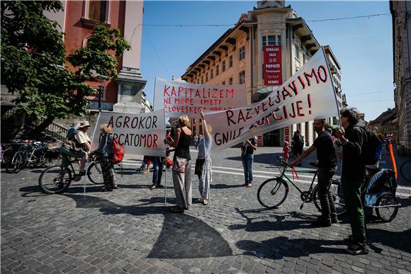 Slovenija: Udružena ljevica prosvjedovala protiv prodaje Mercatora 