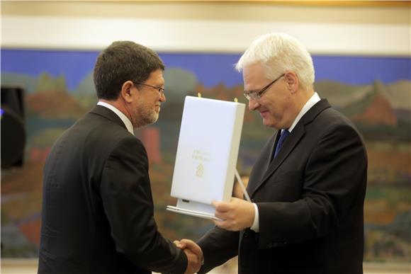 Josipović uručio odlikovanja u prigodi prve obljetnice članstva u EU