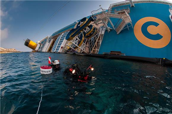 ITALY COSTA CONCORDIA