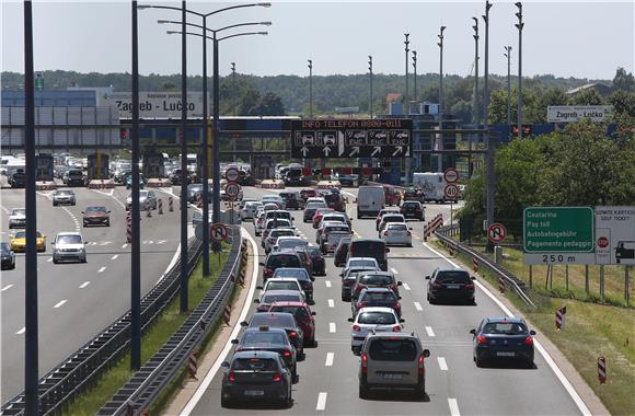 HAK: pojačan promet na A1 između Zagreba i Karlovca u oba smjera