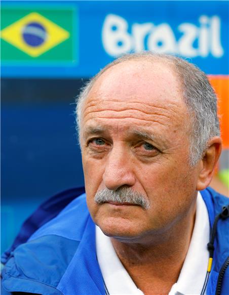 FILE BRAZIL SOCCER SCOLARI RESIGNS