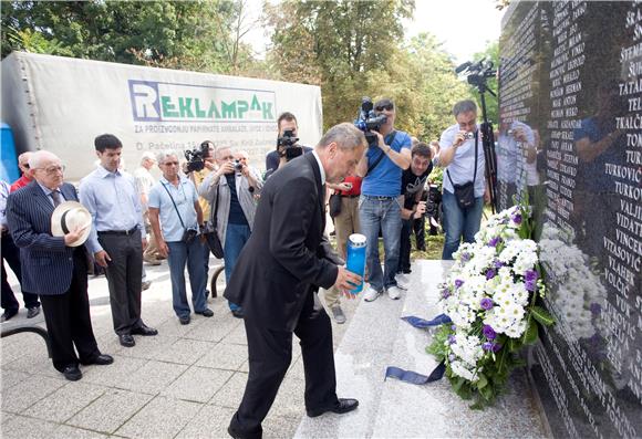 Izaslanstvo Grada Zagreba na komemorativnom skupu u Kerestincu