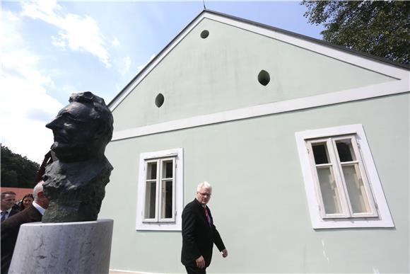 Predsjednik Josipović posjetio rodnu kuću Franje Tuđmana