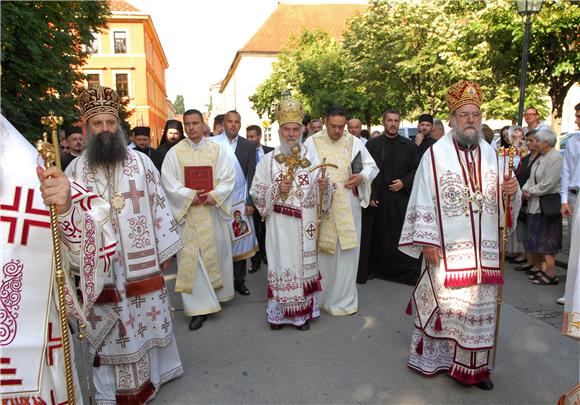 Patrijarh Irinej posvetio obnovljenu crkvu Sv. oca Nikolaja u Karlovcu