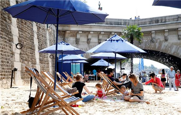 FRANCE LEISURE PARIS PLAGE