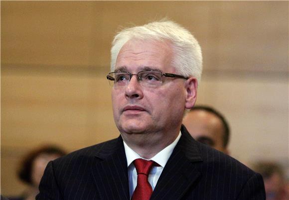 Josipović uputio sućut obitelji don Živka Kustića