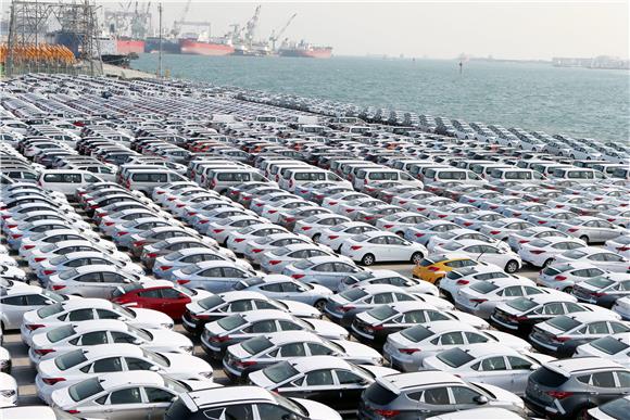 SOUTH KOREA HYUNDAI EXPORTS