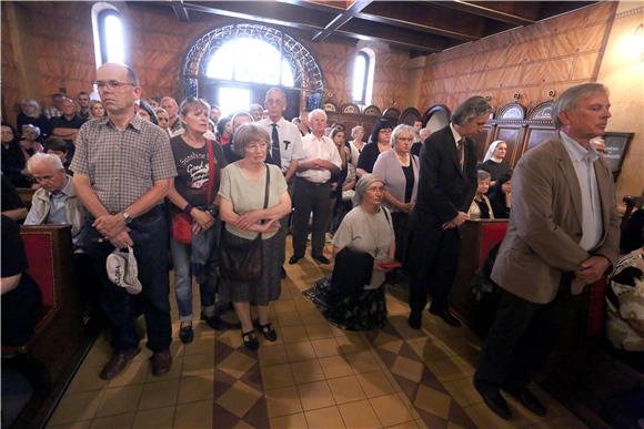 Liturgija povodom smrti don Živka Kustića