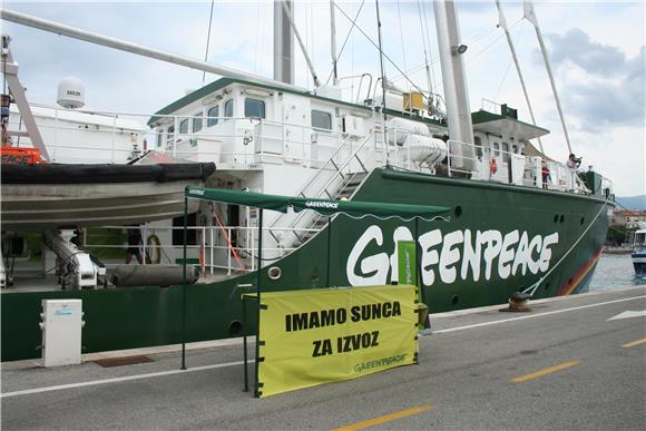 Greenpeaceov brod na kraju hrvatske turneje pristao u pulskoj luci