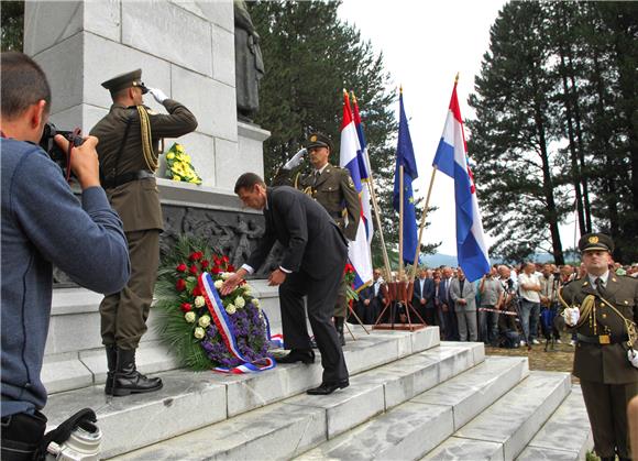 Proslava godišnjice Dana ustanka naroda Like u Srbu