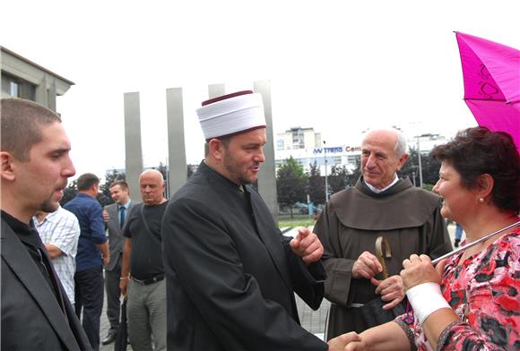 Predstavnici Medžlisa Islamske zajednice Karlovac položili su vijenac hrvatskim braniteljima