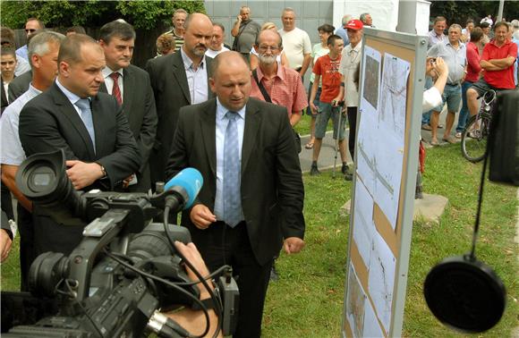 Počela gradnja cestovnog podvožnjaka u Slavonskom Brodu