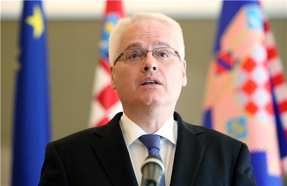 Josipović čestita svim građanima Dan pobjede i Dan hrvatskih branitelja