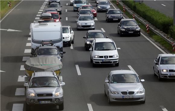 Novi rekord ulaska vozila na naplatnim kućicama u Lučkom