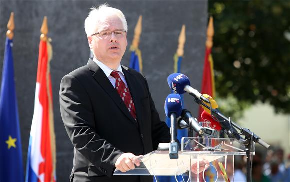 Josipović: zvižduci su manje važni od prvi put iskazanog jedinstva