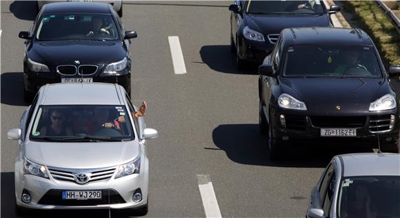 Gužve na autocesti prema moru nakon naplata Lučko