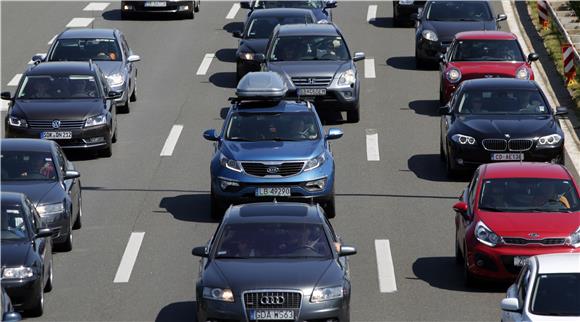 Gužve na autocesti prema moru nakon naplata Lučko