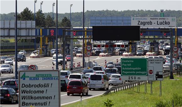 Gužve na naplati cestarine Lučko u oba smjera