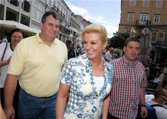 Kolinda Grabar Kitarović družila se s građanima na riječkom Korzu