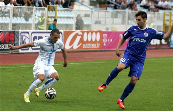 HNL: Rijeka - Slaven Belupo 3-0 (poluvrijeme)