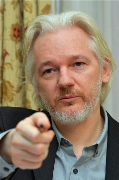 Assange najavio da će ubrzo napustiti ekvadorsko veleposlanstvo u Londonu