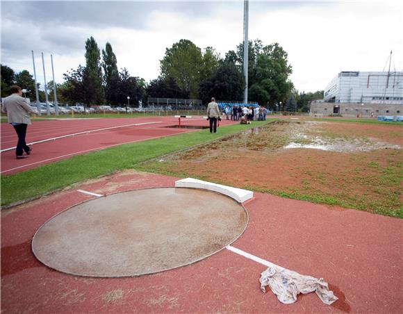 Bandić i Brkljačić  obišli atletski stadion Mladost