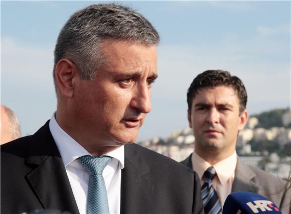 Karamarko položio vijenac za žrtve s Dakse