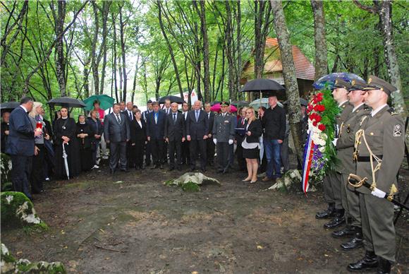 Komemoracija za žrtve komunističkih zločina kod Jazovke