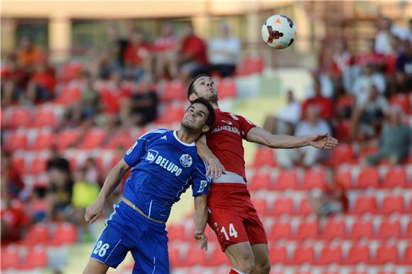 Prva HNL: Split - Slaven Belupo 0-0 (poluvrijeme) 24.8.2014.