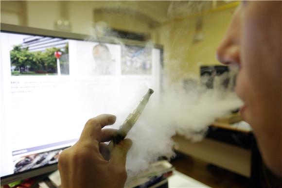 WHO traži zabranu e-cigareta u zatvorenom prostoru