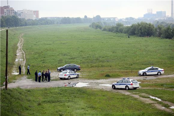 Policijska potraga za automobilom u rijeci Savi