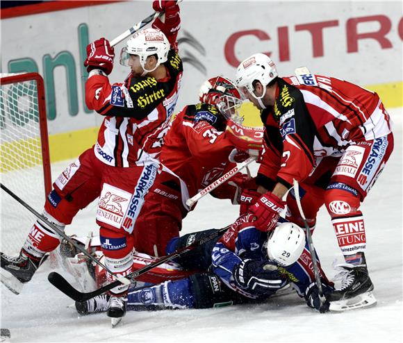 Hokej: Medveščak - KAC 29.8.2014.