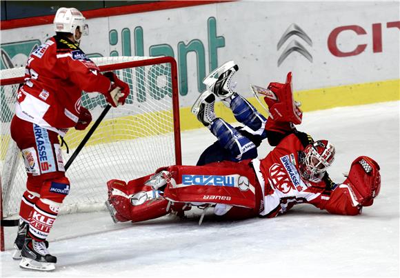 Hokej: Medveščak - KAC 29.8.2014.