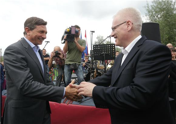 Josipović i Pahor na obilježavanju višedesetljetne suradnje pograničnih područja Zagorska Sela i Podčetrtek