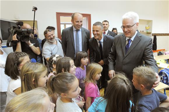 Josipović otvorio novu školsko-gradsku sportsku dvoranu u Pazinu