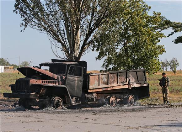 Porošenko posjetio Mariupol, obećao obranu grada