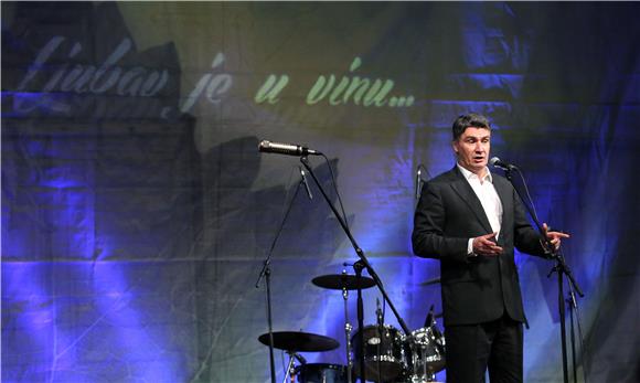 Premijer Milanović na otvorenju Jaskanskih vinskih svečanosti