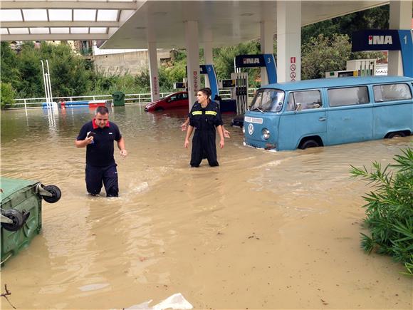 Zbog kiše Dubrovnik opet bez pitke vode