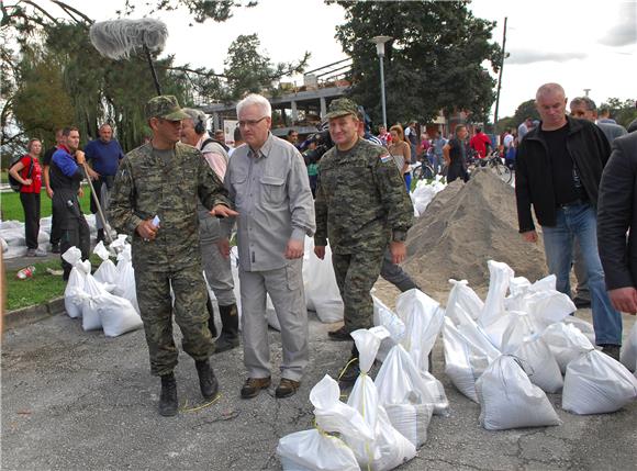 Josipović u poplavom ugroženom području u Karlovcu